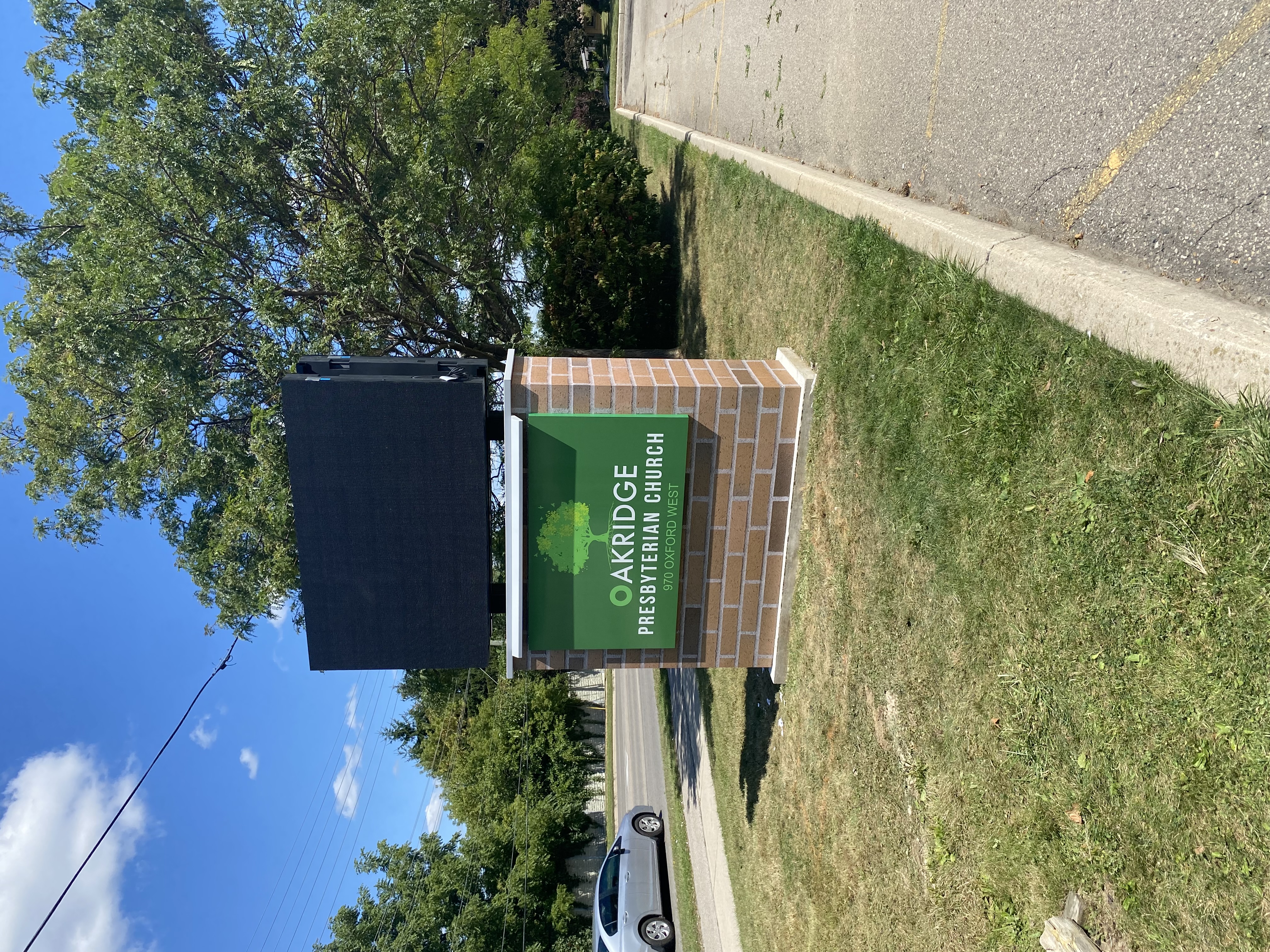 Oakridge Presbyterian Church digital LED sign on brick base